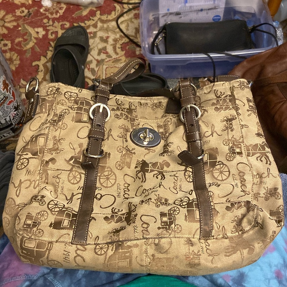 Coach shoulder bag